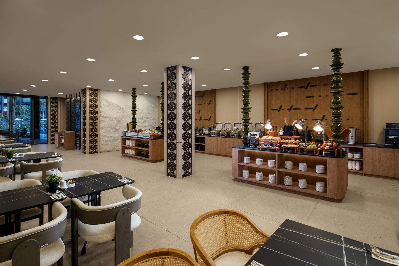 Rayakan Sukacita Paskah Dengan Easter Brunch Di Rasa Mame Restaurant - MYZE Hotel Waingapu 