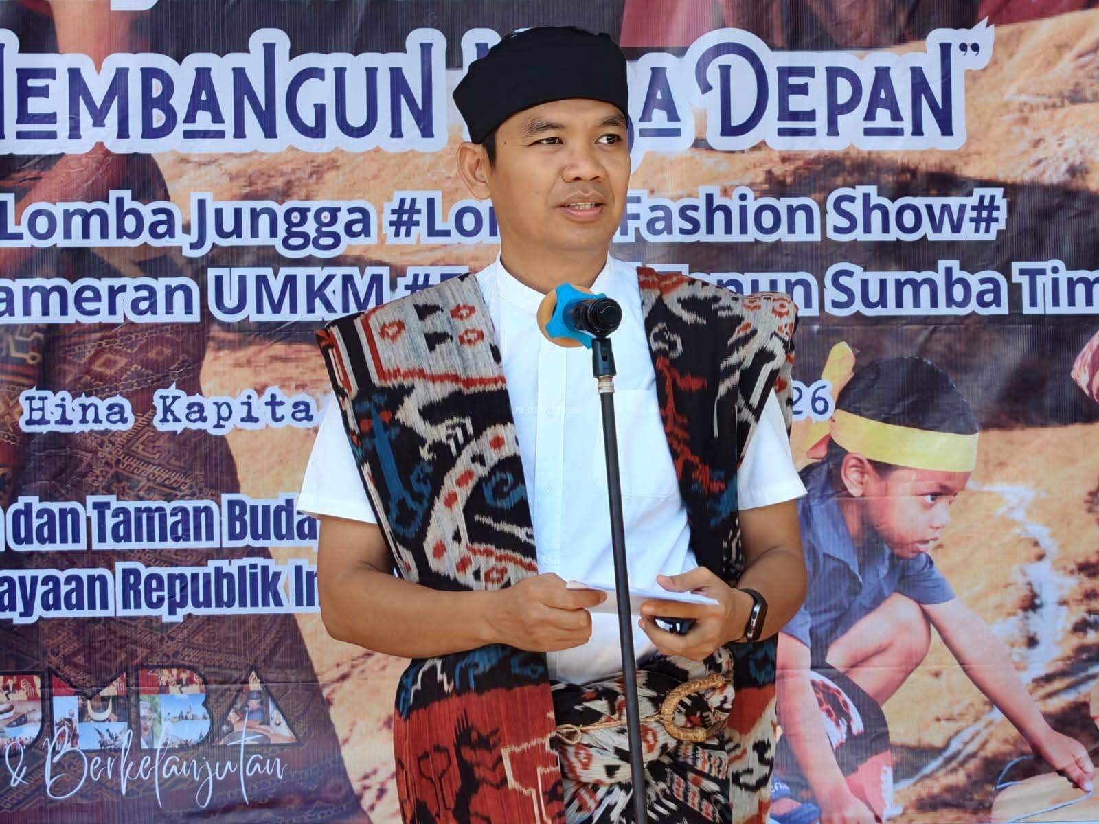 Pembukaan Festival Budaya Sumba Timur 2026, Wabup Yon Hani: Sumba Tanpa Budaya, Adalah Rumah Kosong Yang Indah Dan Hampa Tanpa Jiwa