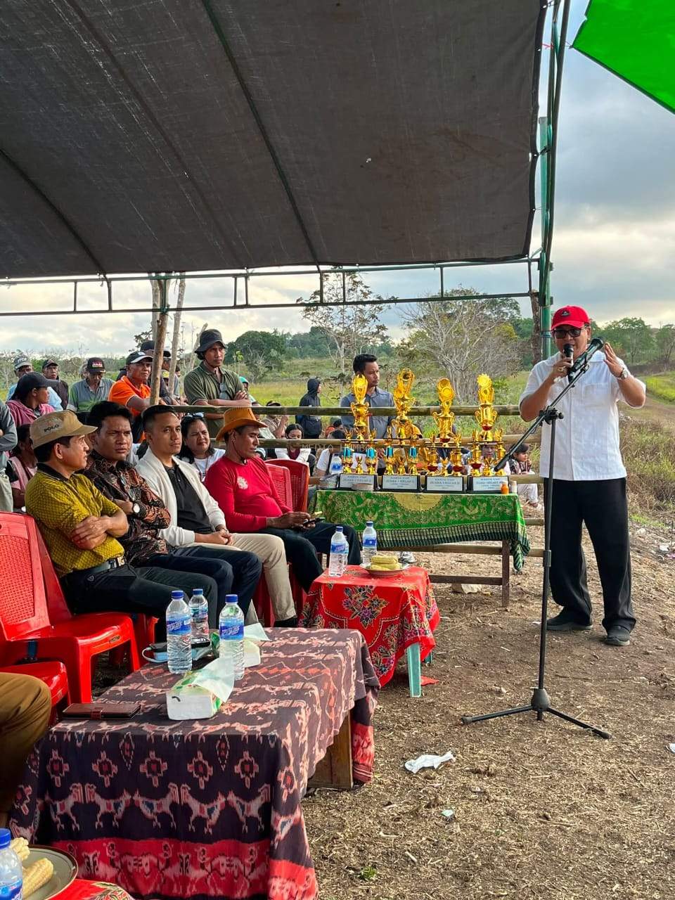 Turnamen Pacuan Kuda Karya Cup Resmi Ditutup, Umbu Rudy Kabunang Optimis Kuda Sumba Dapat Berprestasi di Tingkat Nasional