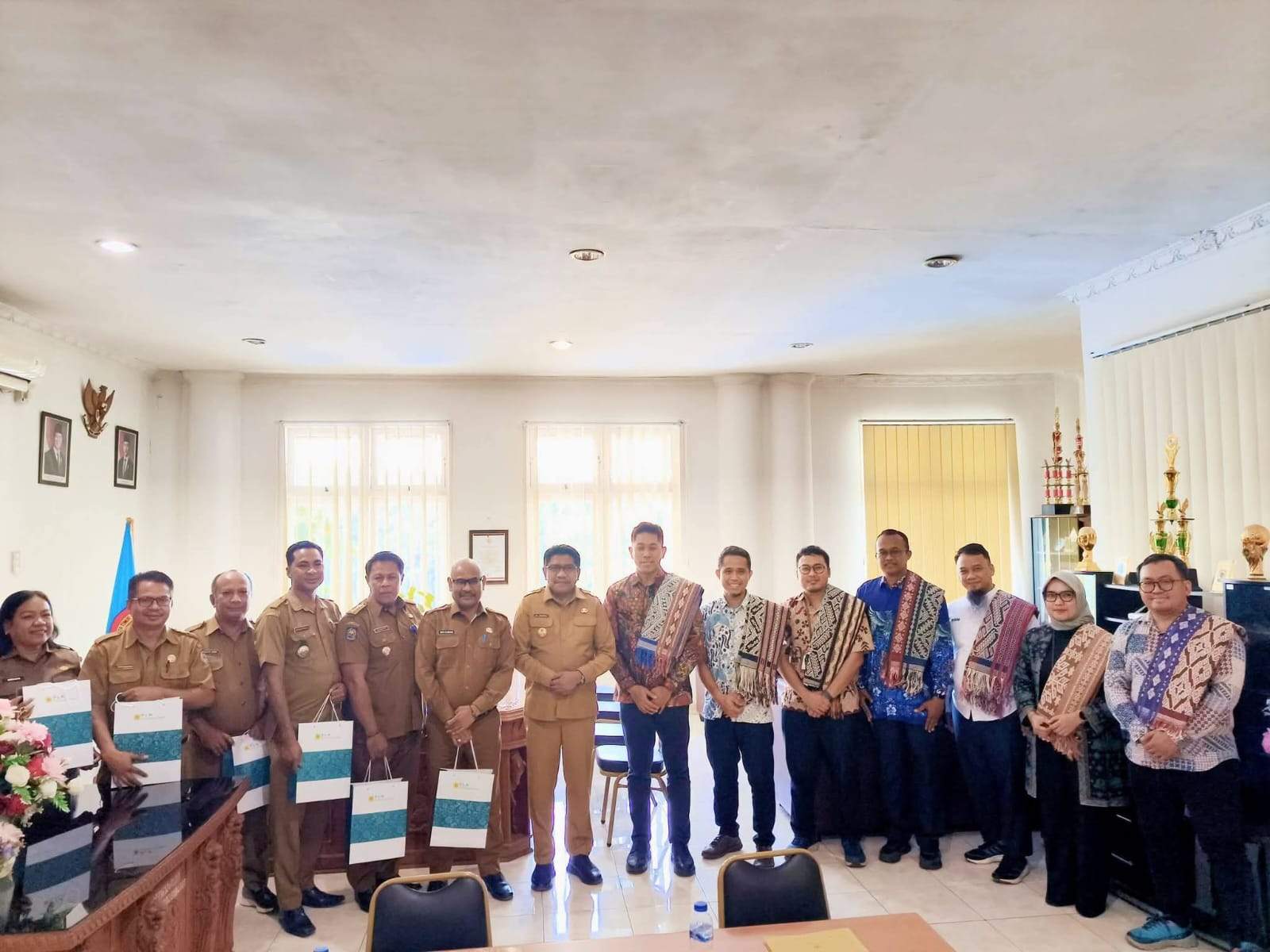 PT PLN Indonesia Power Bersama Pemda Sumba Timur Mulai membahas Rencana Pembangunan PLTMG Berkapasitas 30 MW