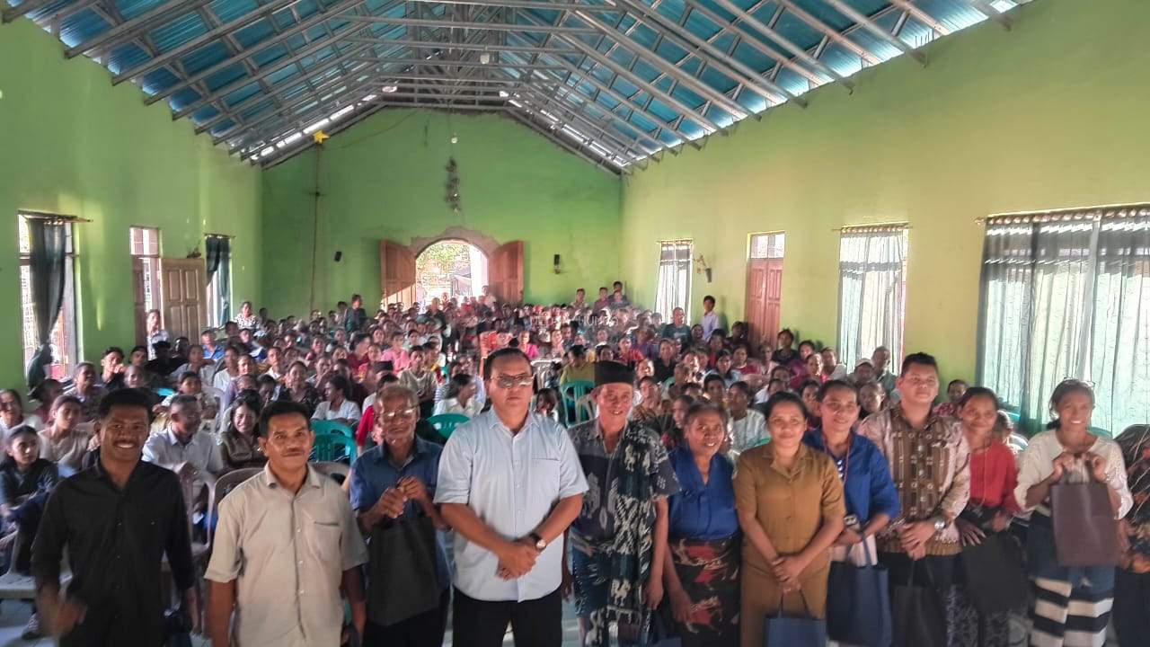 *Reses Dr. Umbu Rudi Kabunang Di Desa Praing Kareha: Gandeng BPIP Perkuat Relawan Pancasila, Aspirasi Warga Terkait Infrastruktur hingga Listrik Desa Jadi Prioritas