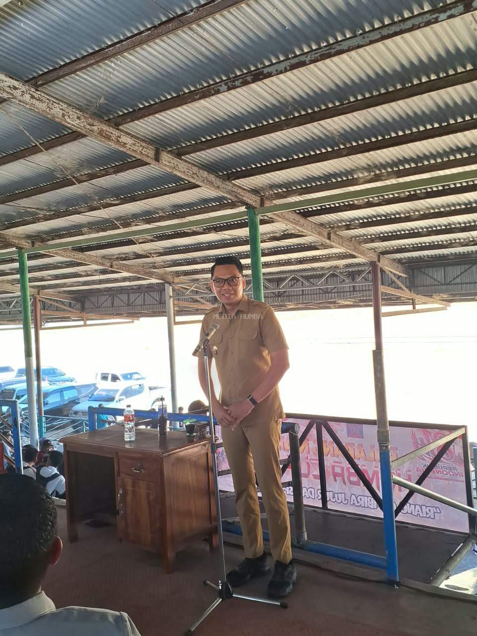 Buka Pacuan Kuda Humba Cup IV, Wabup Yon Hani: Pacuan Kuda Tidak Sekedar Kompetisi, Tetapi Bagian Dari Identitas Dan Kekayaan Budaya Masyarakat Sumba Timur